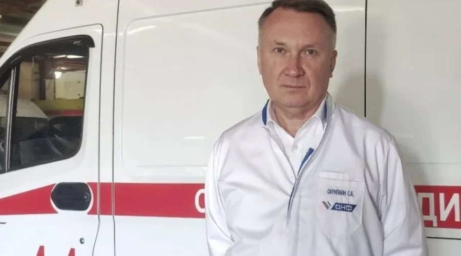 Главврач Красноярской станции скорой медпомощи вновь полетел на Донбасс